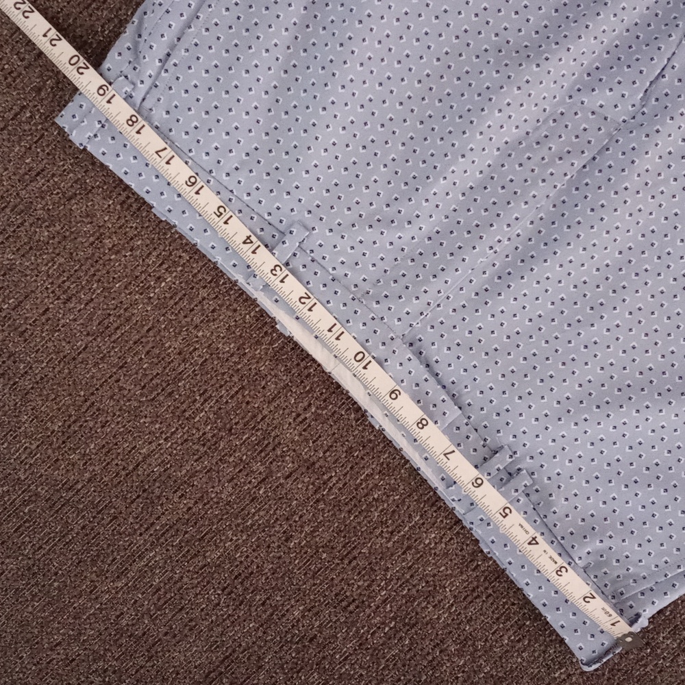 💙RLX Ralph Lauren💙 - Spyglass Blue/White Geometric Print Stretch Short - Picture 13 of 16